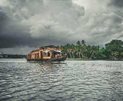 Kumarakom Tour